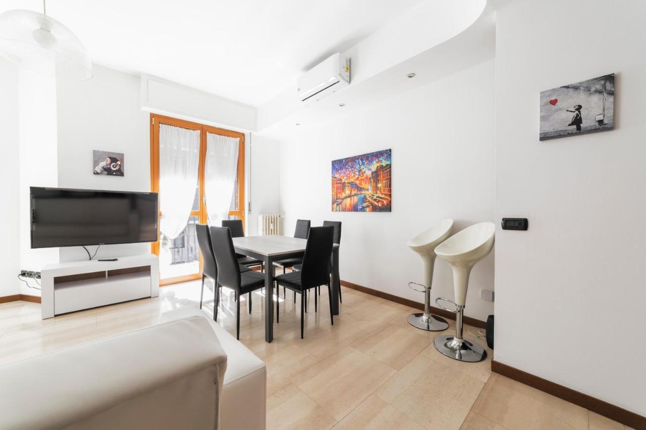 Cenisio M5 Lovely Apartment - With Balcony! Милан Экстерьер фото