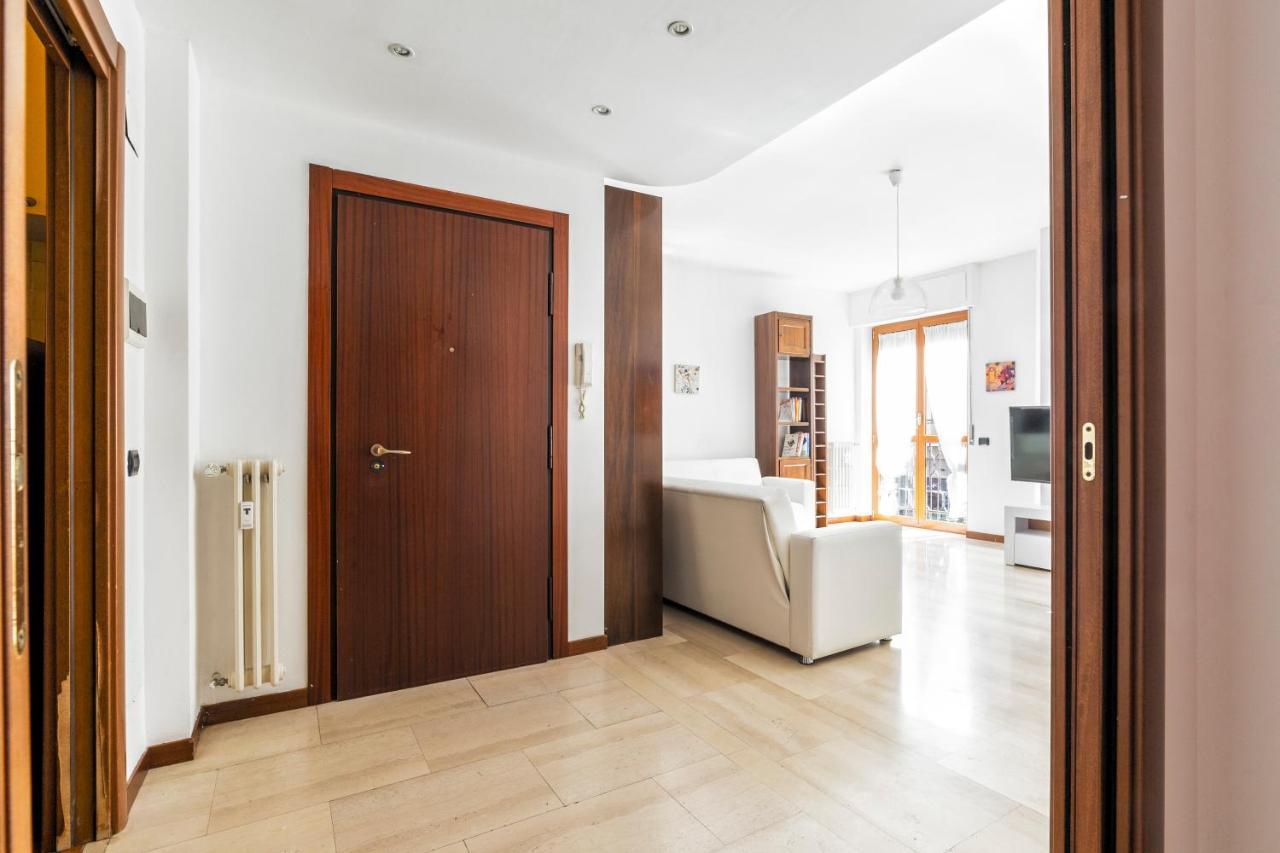 Cenisio M5 Lovely Apartment - With Balcony! Милан Экстерьер фото